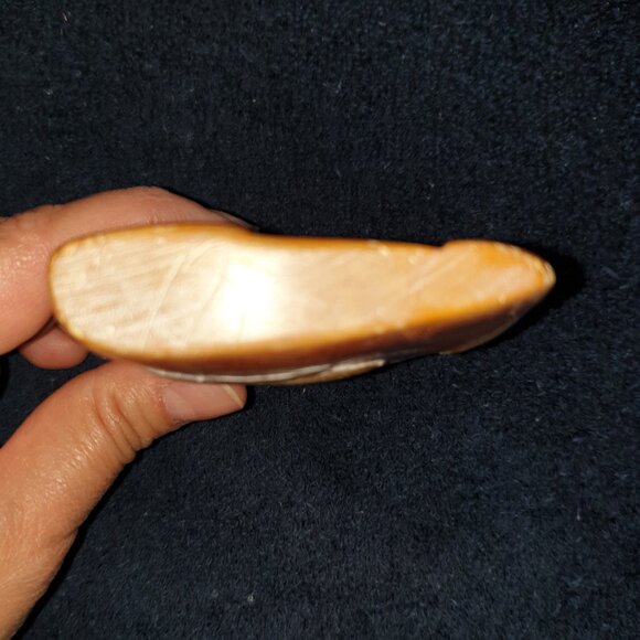 4” Unique Vintage Yellow Shoushan Stone – Double-Sided Hand-Carved Masterpiece - Picture 6 of 14